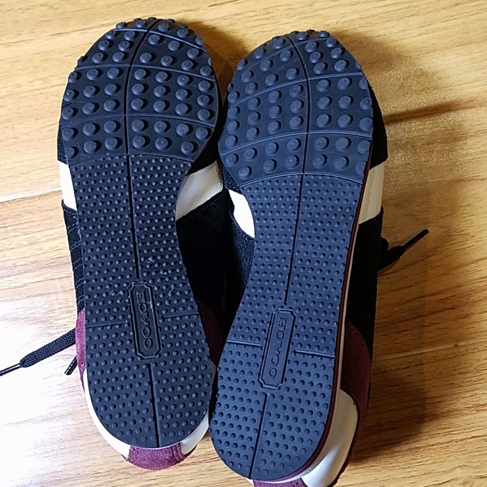 NWOT Coach Dark Red Black White Shoes 8.5 - Picture 5 of 5